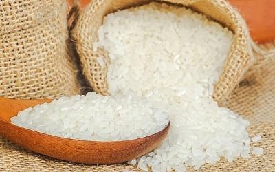 Bí Quyết Chọn Gạo Tấm Nấu Cháo Cho Bé Đủ Dinh Dưỡng